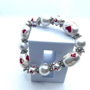 Valentine Red White Heart Glass Beaded Silver Tone Dividers Stretch Bracelet